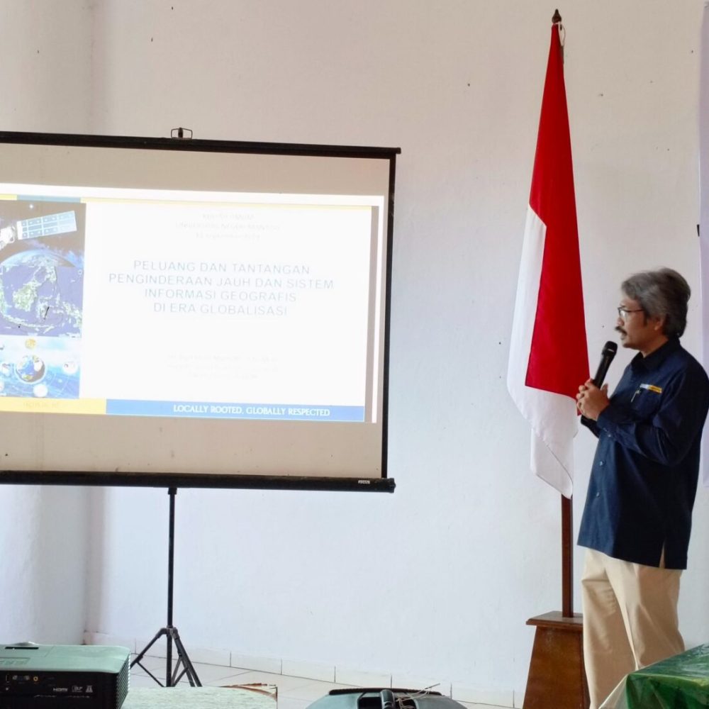 Kuliah Umum dari Fakultas Geografi UGM : Peluang dan Tantangan Penginderaan Jauh dan Sistem Informasi Geografis di Era Globalisasi