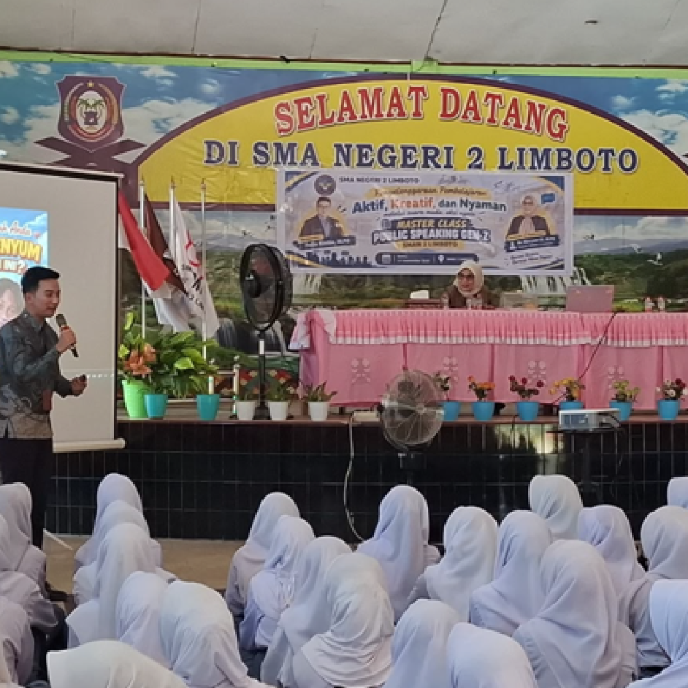 Peringati Pekan Astronomi Dunia, Mahasiswa Pendidikan Geografi UNIMA Gelar Praktikum Kosmografi di Pulisan Bay